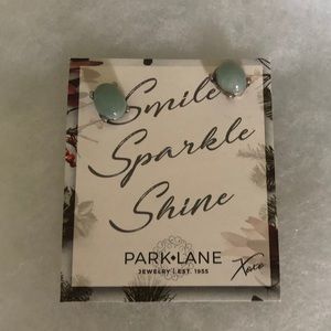 SALE 3/$15🛍New Green Stone Park Lane  Earrings